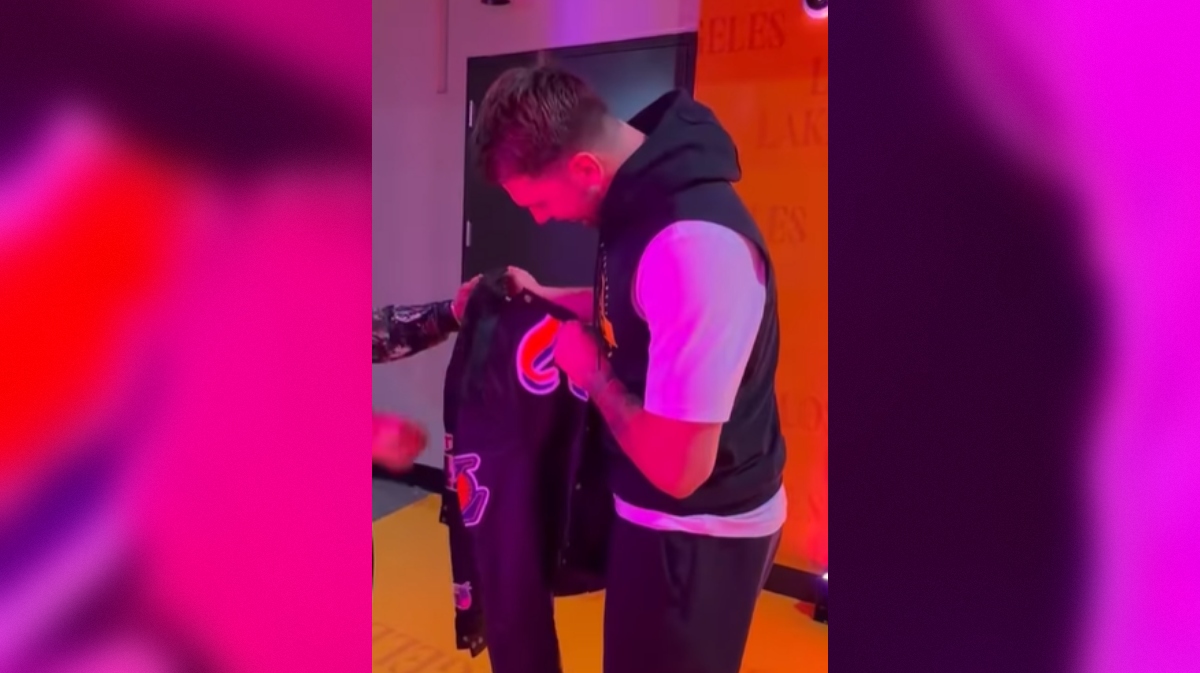 Luka Dončić prejel posebno darilo