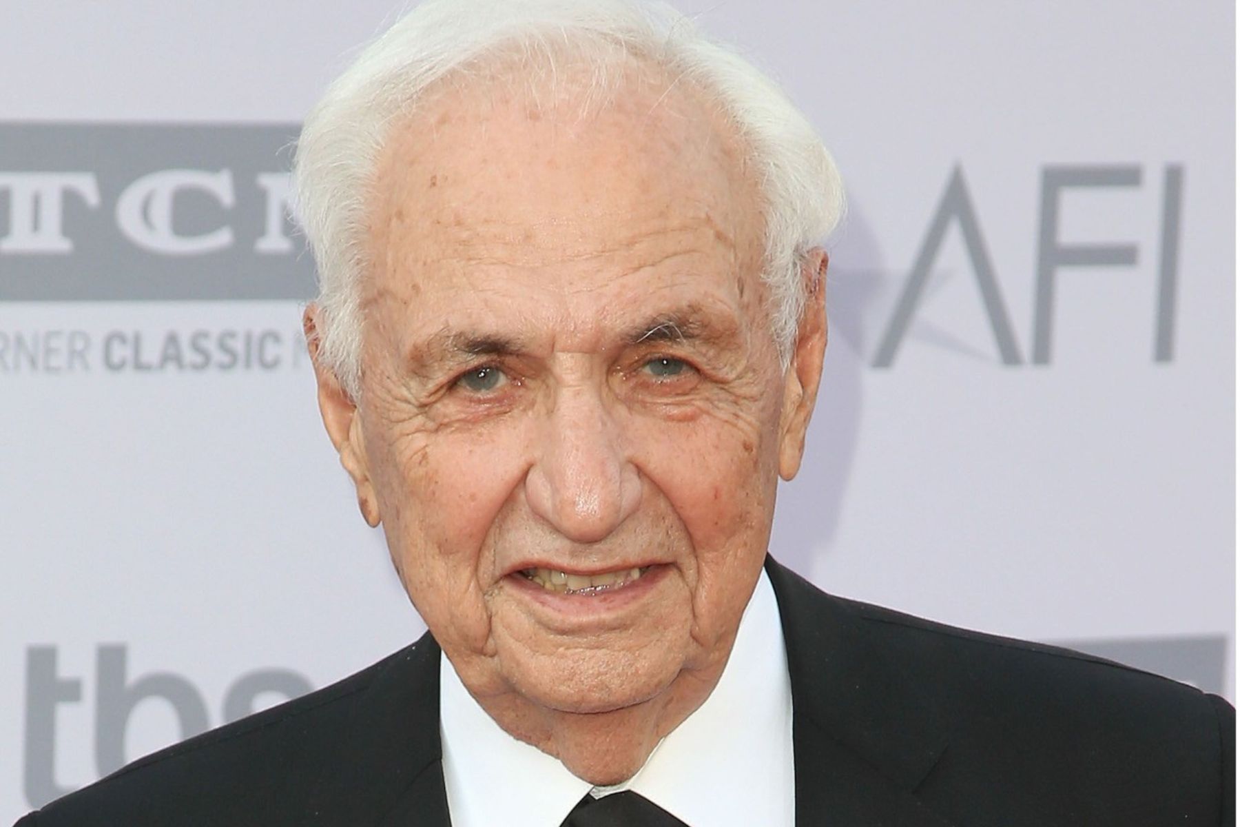 Pokojni arhitekt Frank Gehry