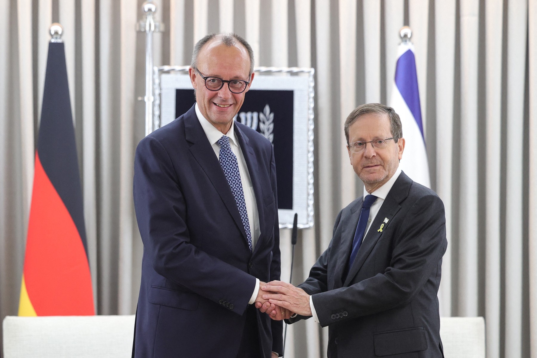 Nemški kancler Friedrich Merz in izraelski predsednik Jicak Hercog