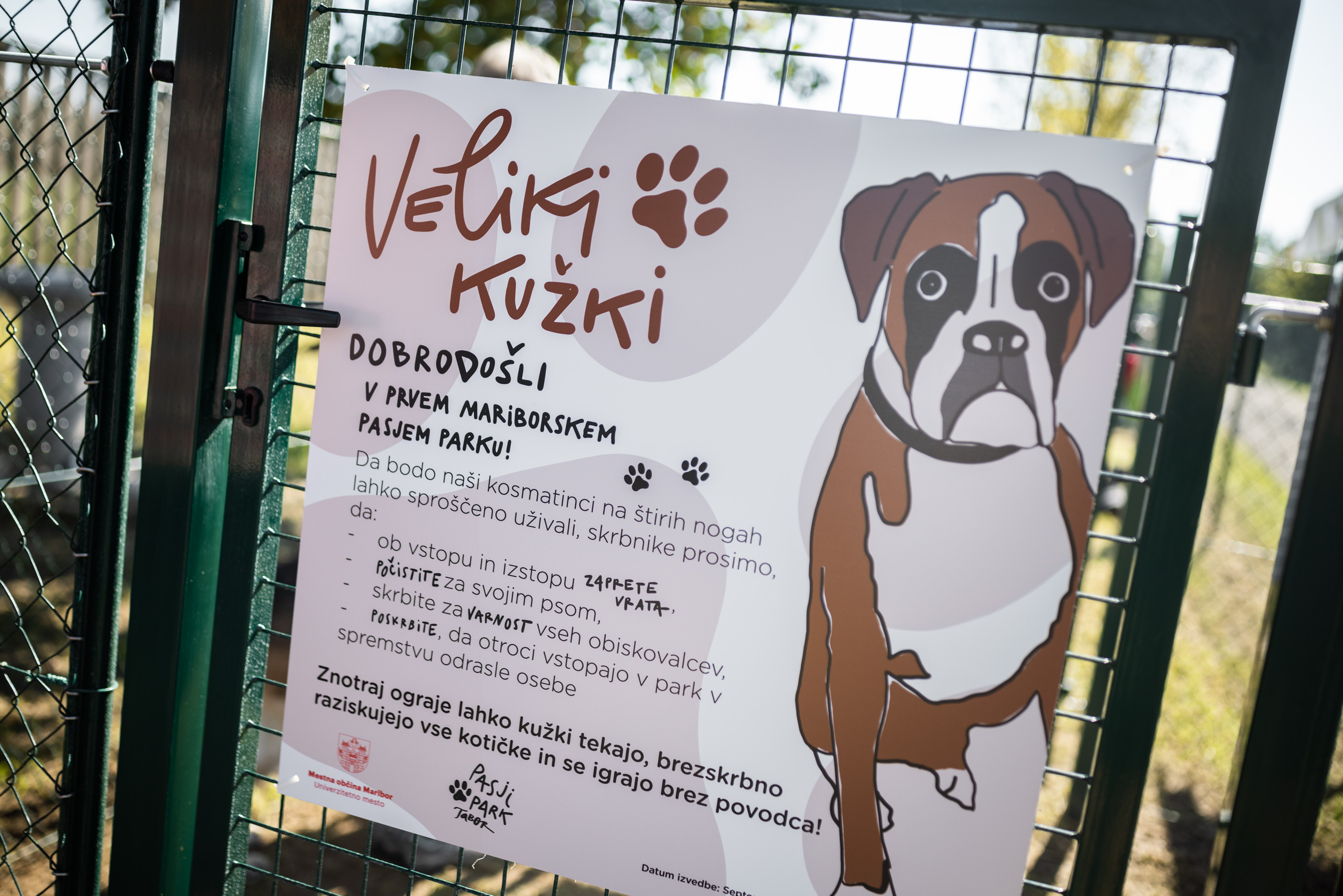 V mariborskem pasjem parku na Taboru je ločen prostor za male in velike kužke