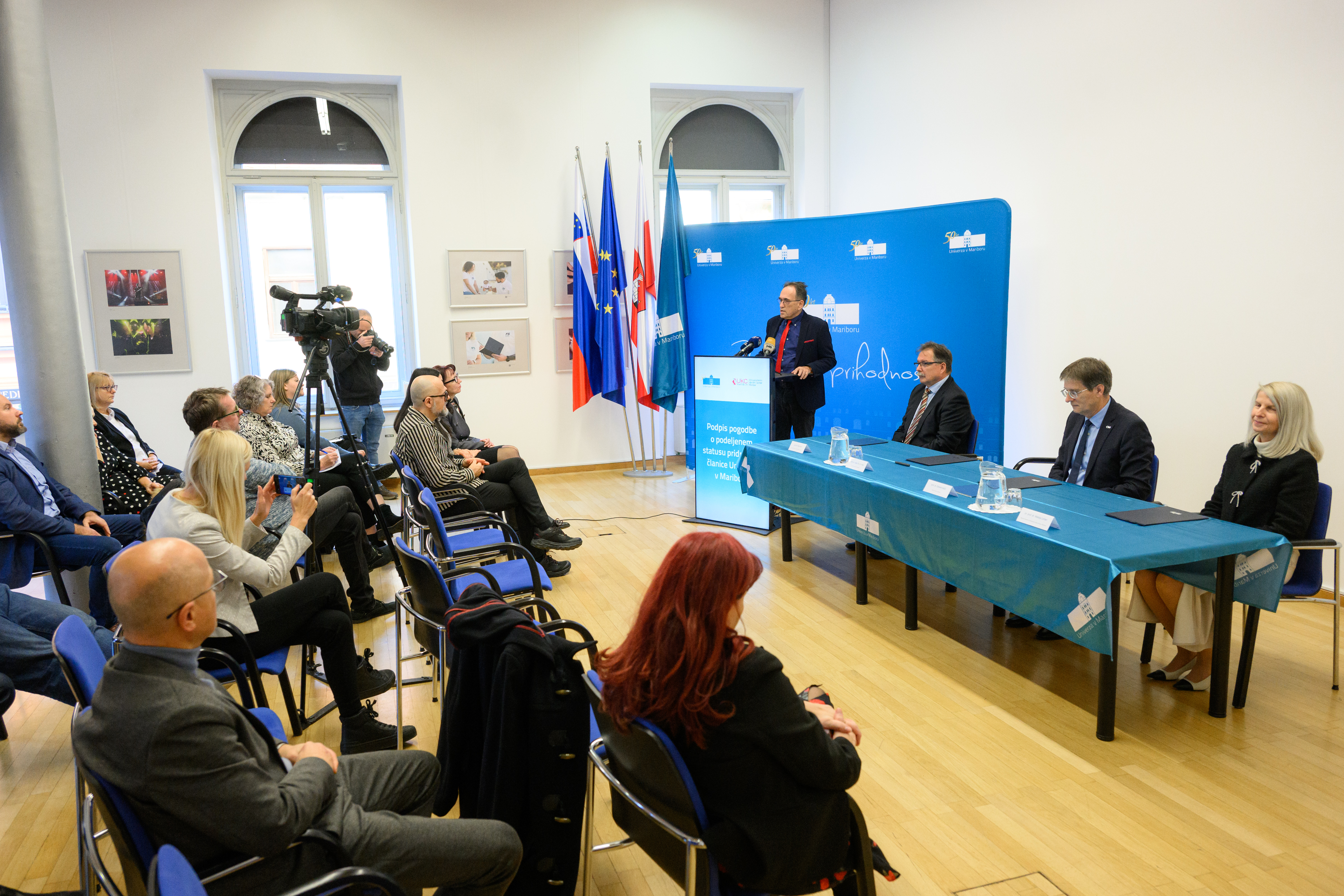 Podpis pogodbe UNI MB