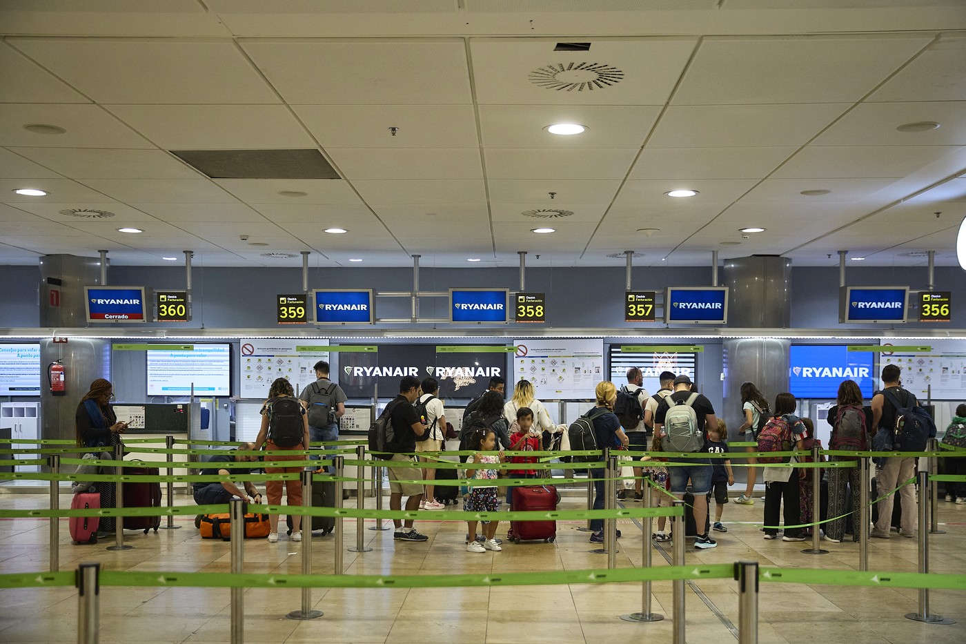 Gneča na letališču v Madridu