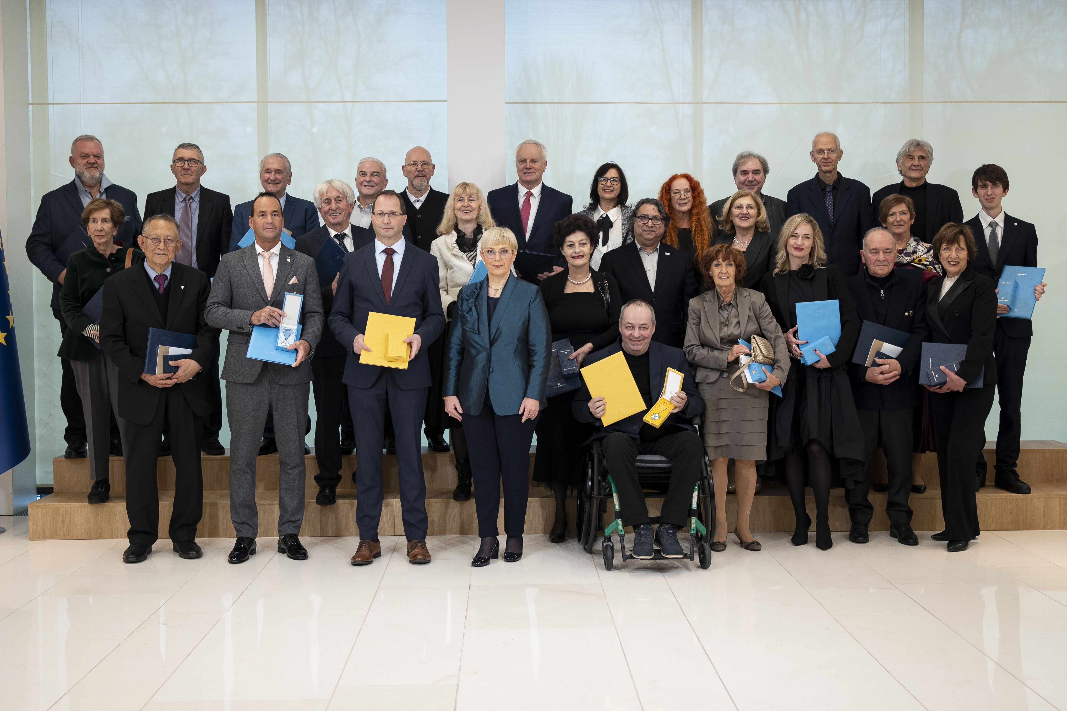 Predsednica republike Nataša Pirc Musar podelila državna odlikovanja