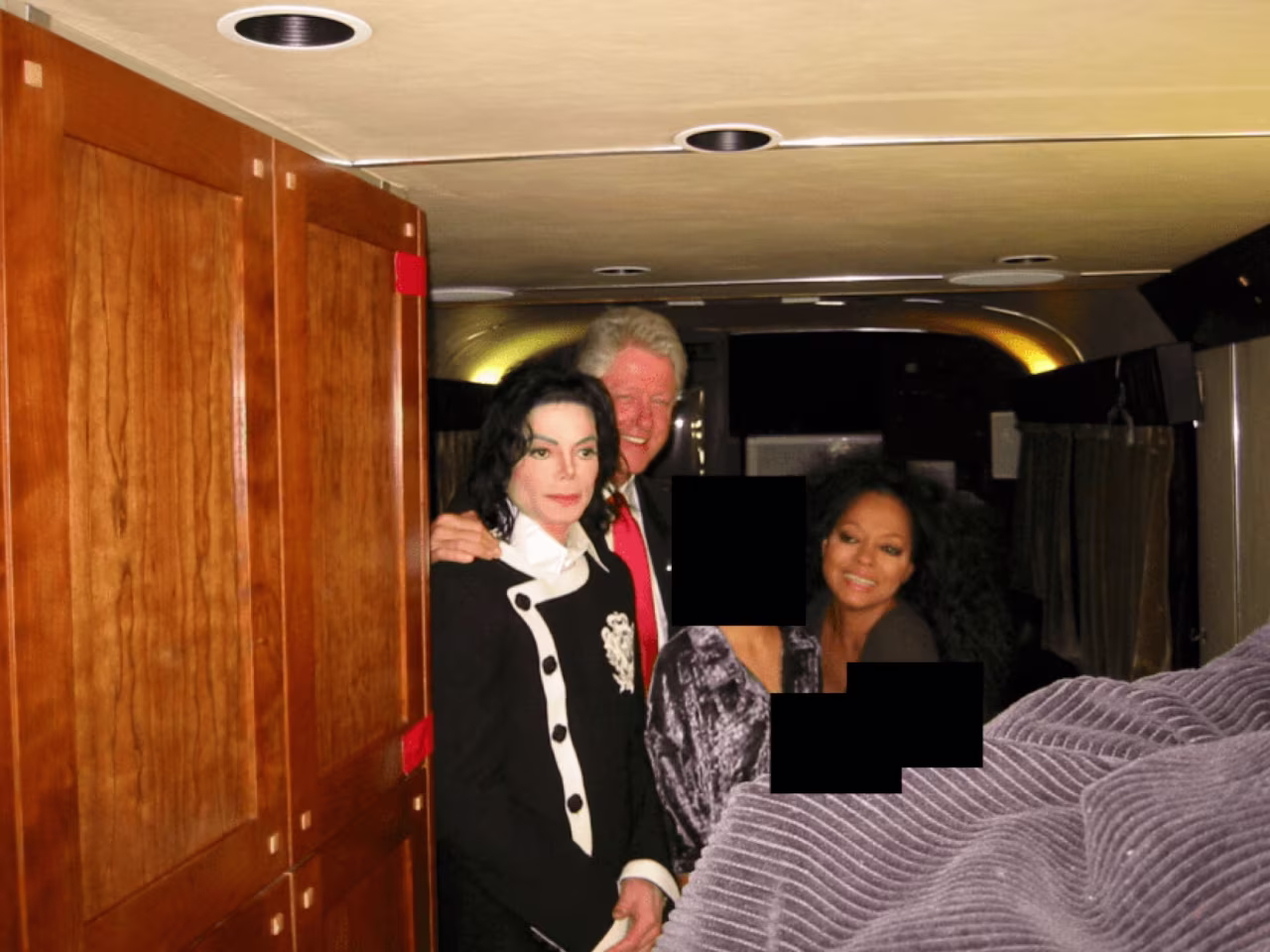 Objavljene fotografije v zvezi z Jeffreyjem Epsteinom