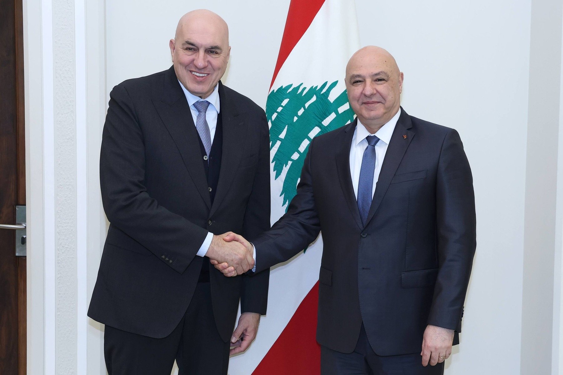 Predsednik Libanona Joseph Auon in italijanski obrambni minister Guido Crosetto