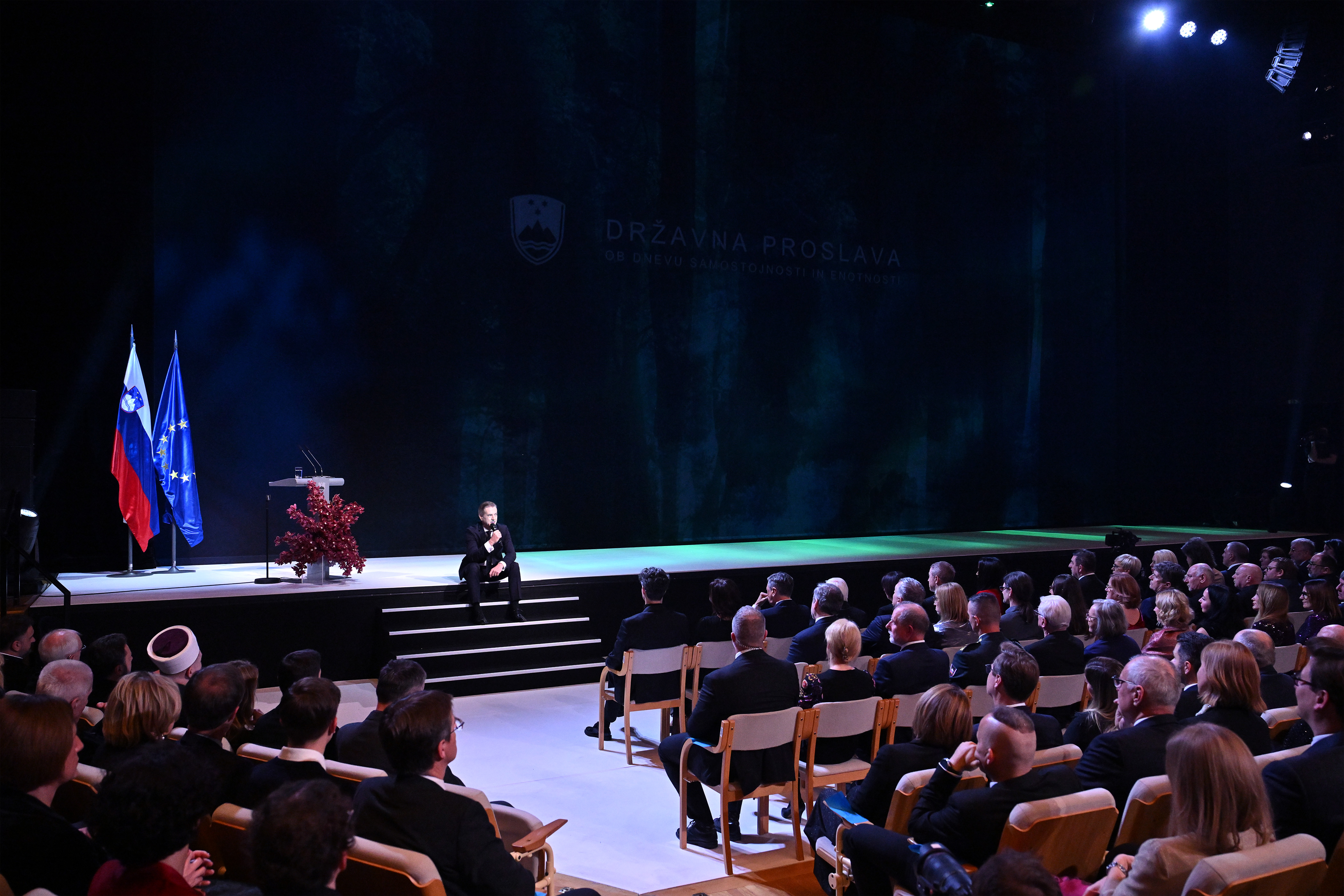 Robert Golob na proslavi