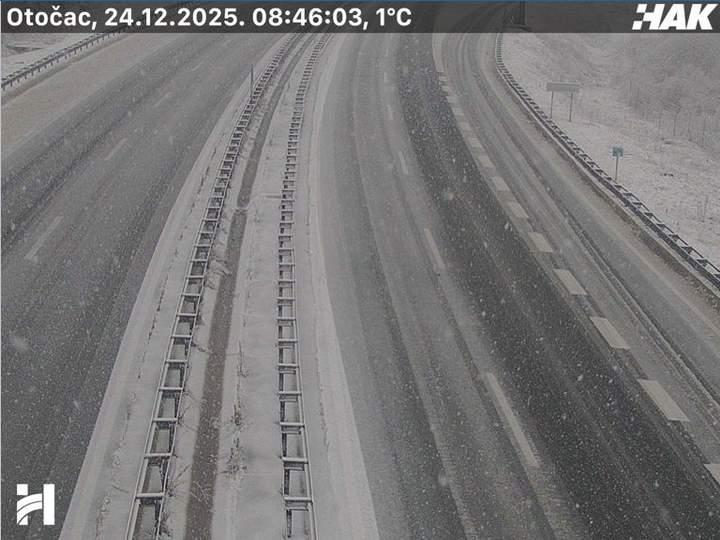 Na Hrvaškem pada sneg
