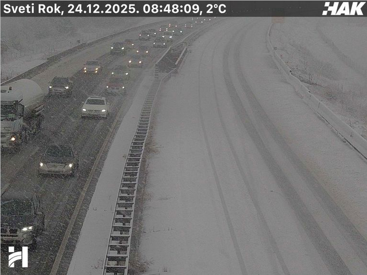 Na Hrvaškem pada sneg