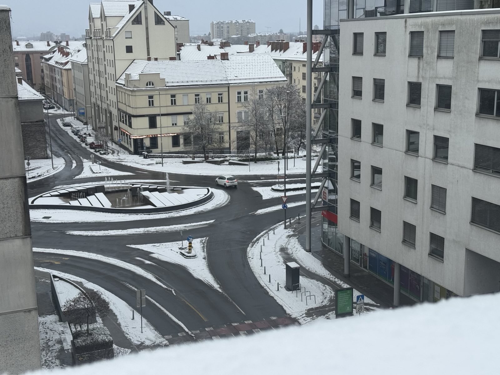 Bel božič 2025, Maribor 2