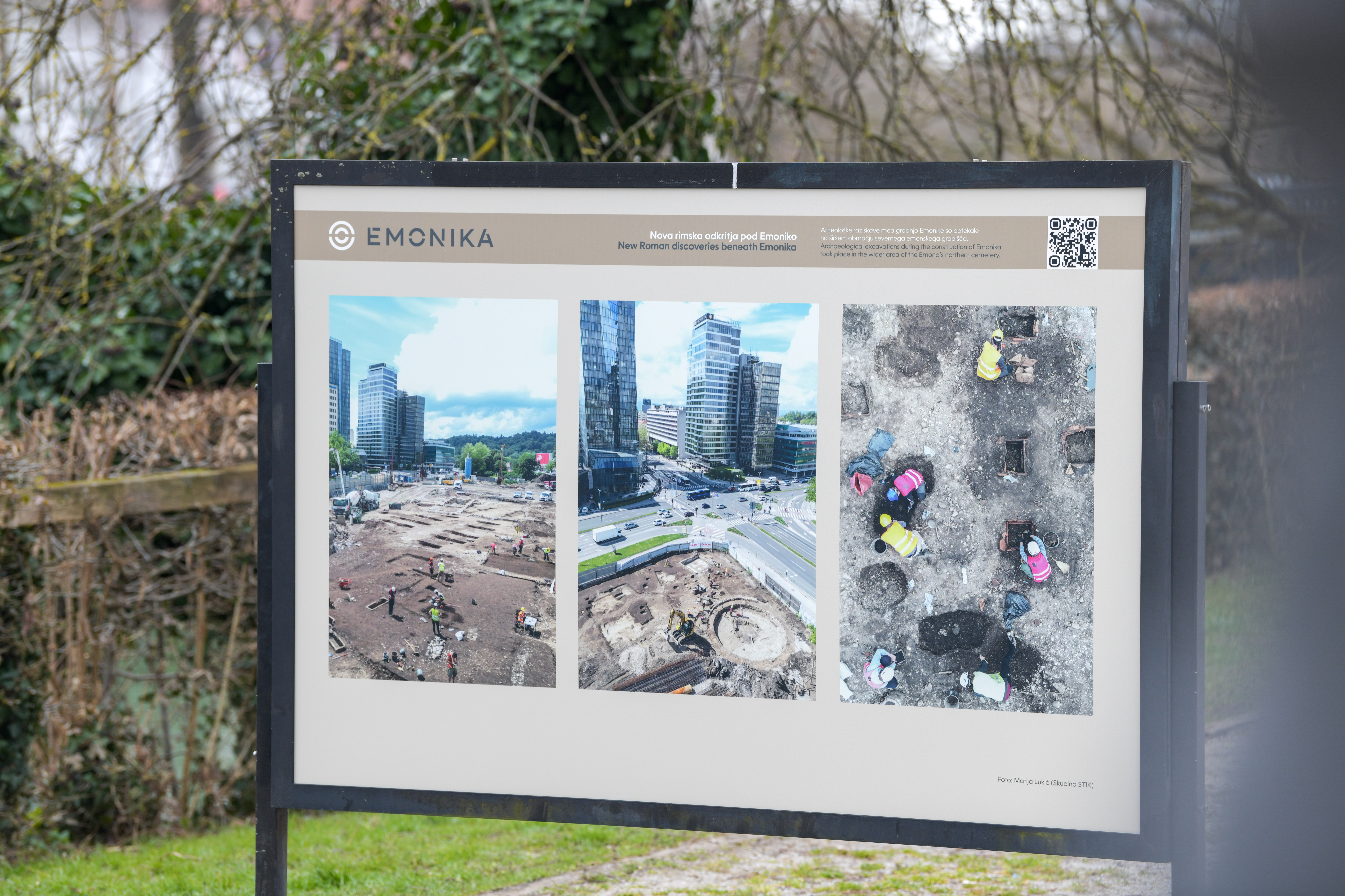 Fotografska razstava na Krakovskem nabrežju o najdbah na območju Emonike (Foto: DENIS SADIKOVIĆ/N1)