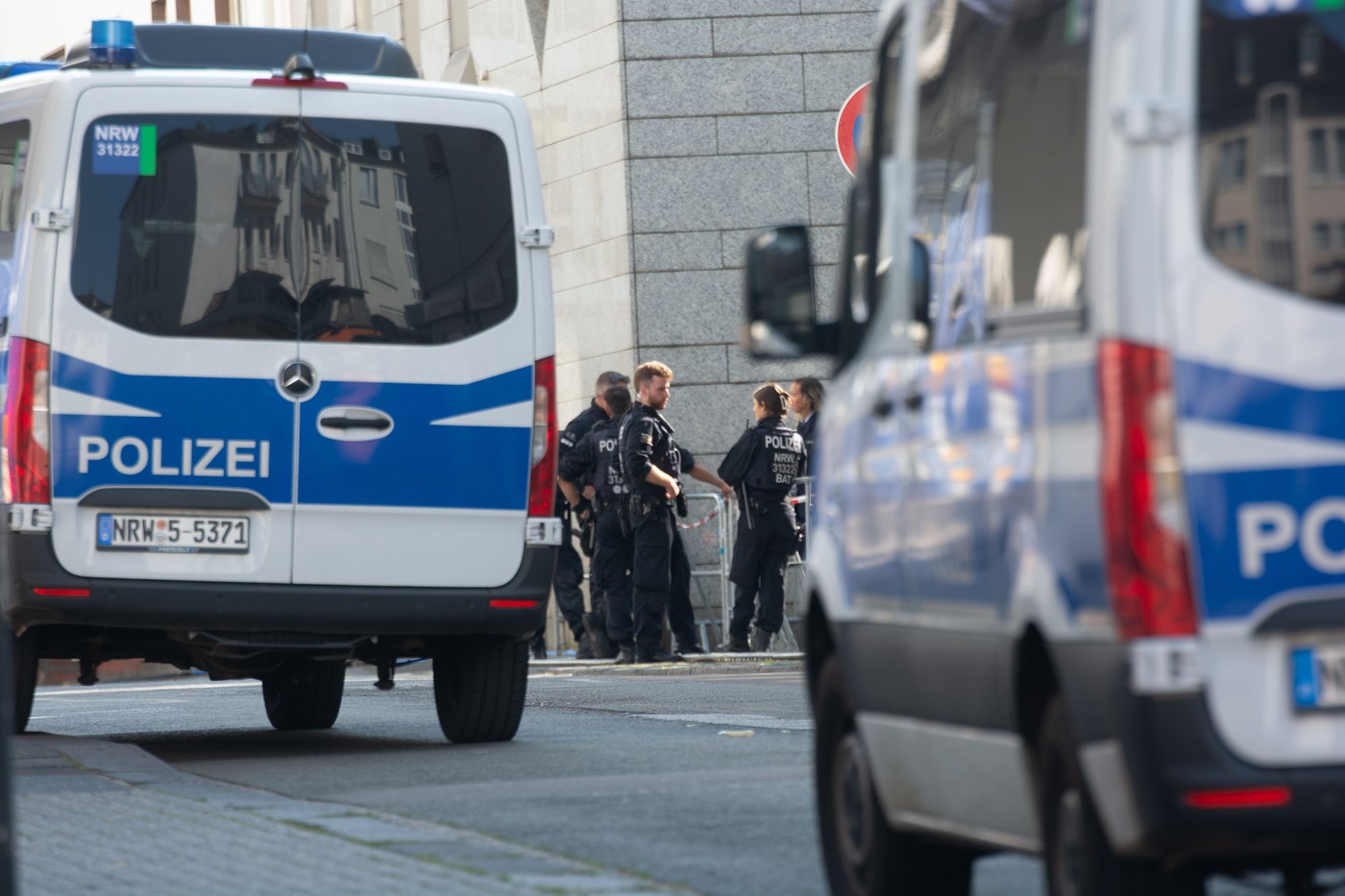 nemčija, solingen, napad z nožem, nemška policija