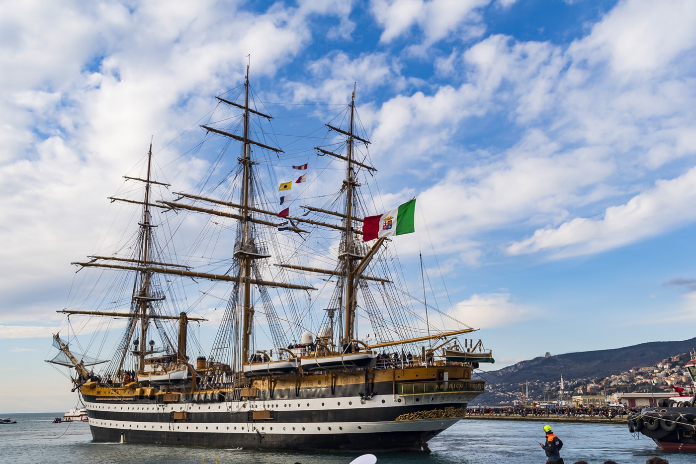 Amerigo Vespucci, najlepša jadrnica, Trst, Italija
