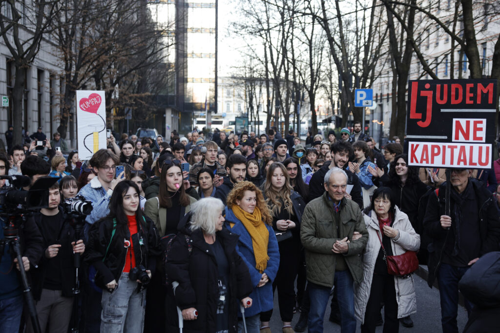 1741194362-protest-v-podporo-srbskim-studentom-2-1024x683.jpg