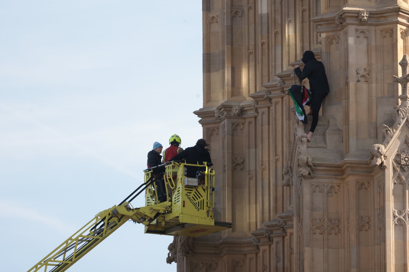 Paris Eurostar Services  after World War Two bomb discovered