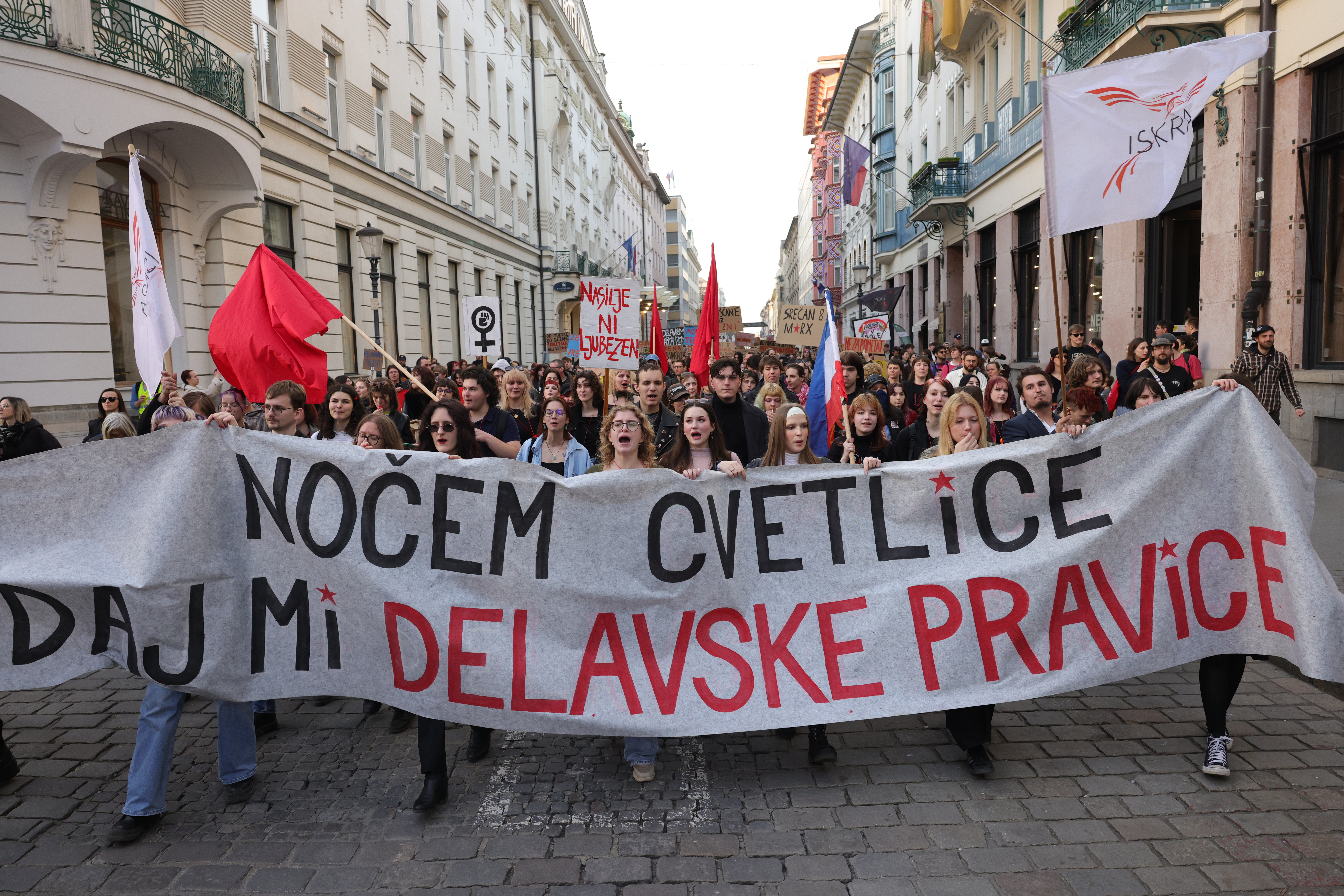 Noèem cvetlice, daj mi delavske pravice