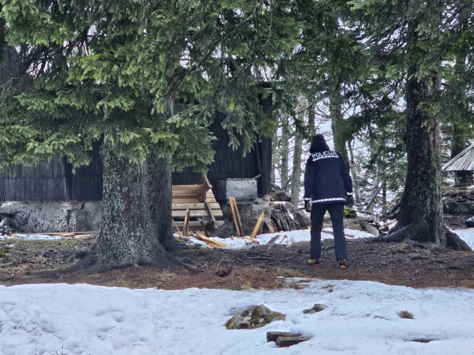 Nesreča manjšega letala na Veliki planini (Foto: Planet TV)