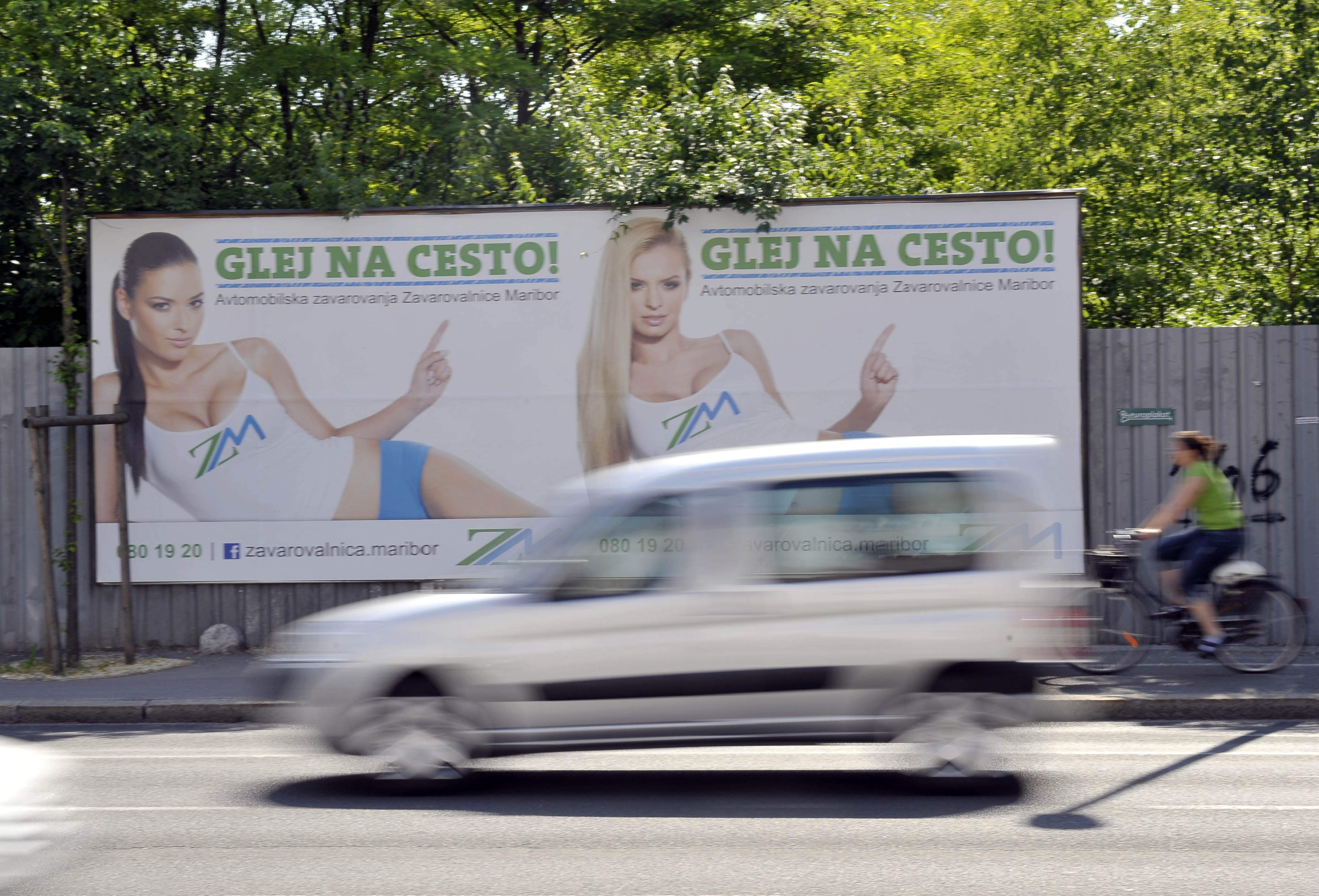 oglasni pano, reklamni pano, cesta