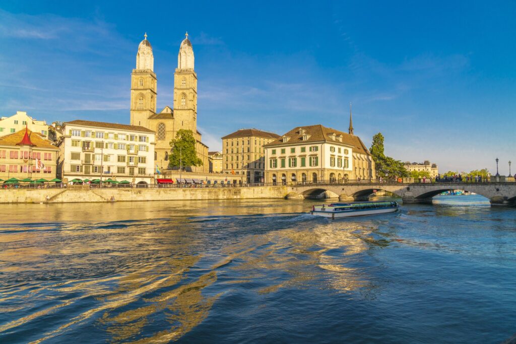 1742280634-Reka-Limmat-v-Svici-1024x683.jpg