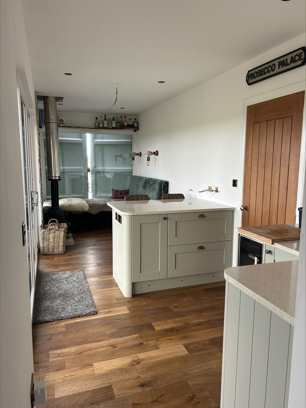 Robyn Swan, kontejner, škotska