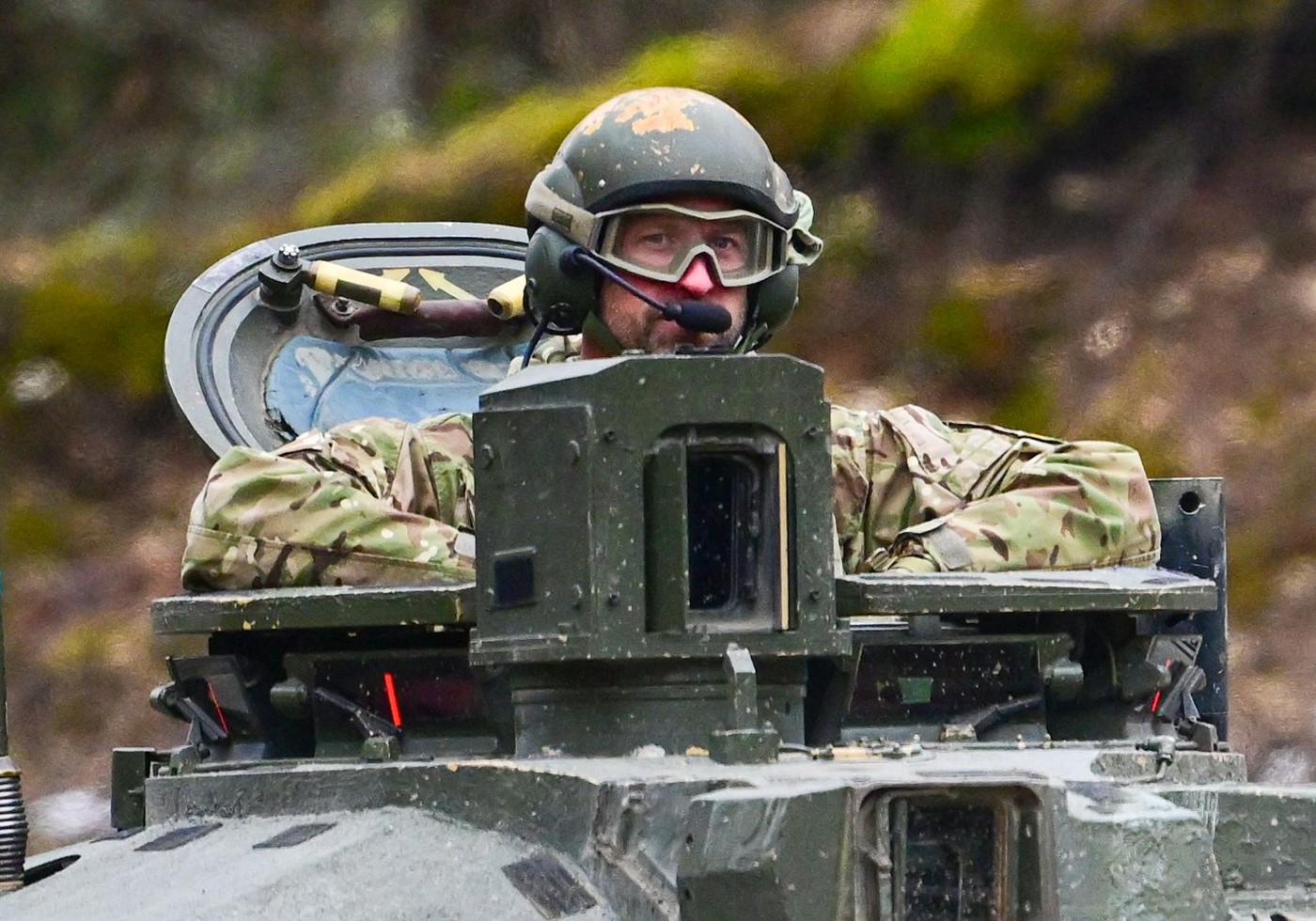 Princ William, Rusija, vojska