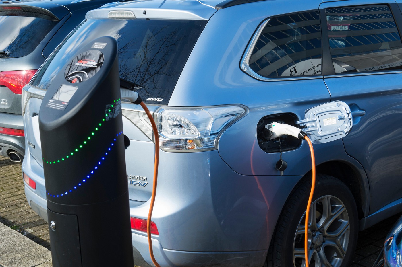 električni avto, polnjenje