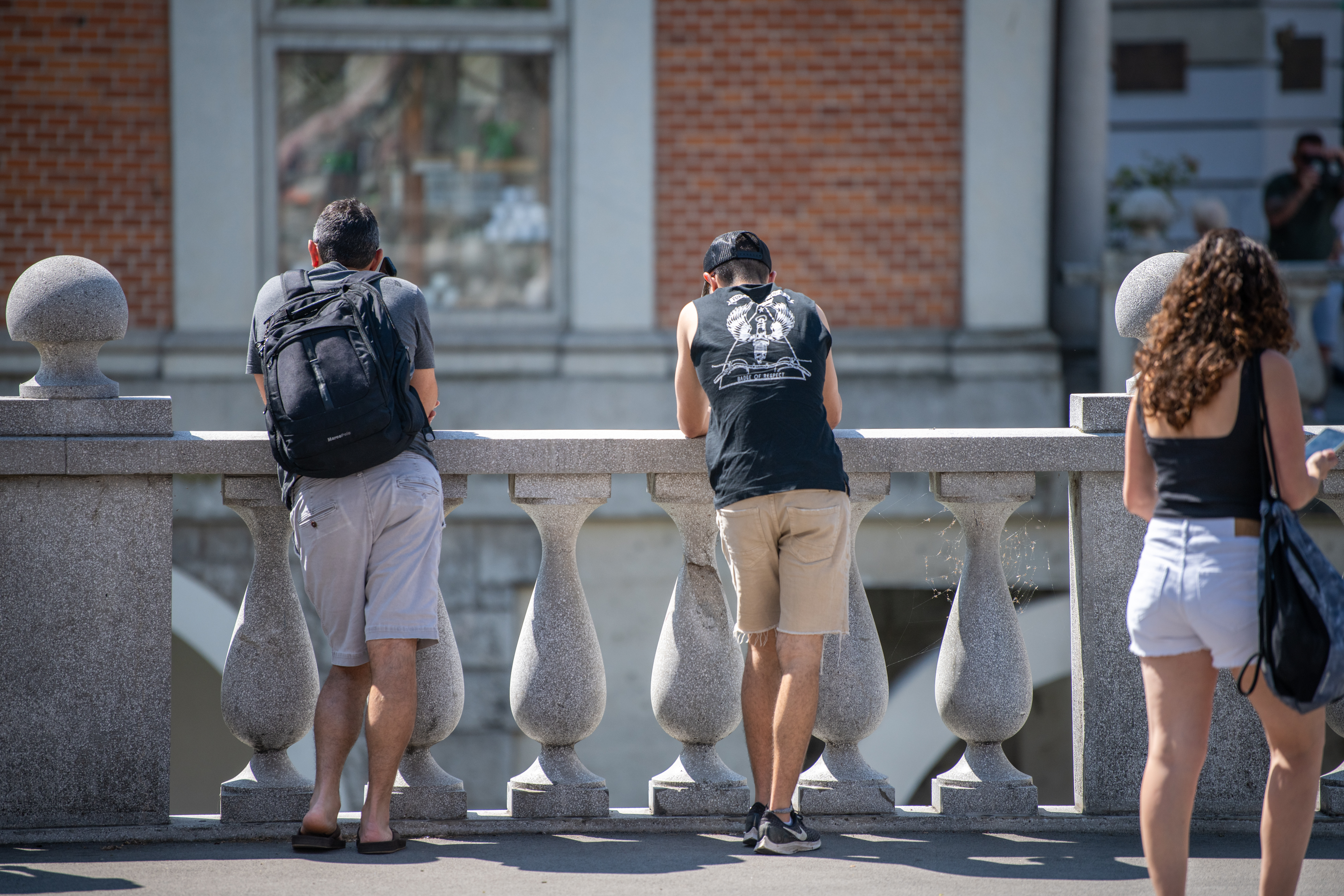 simbolno, simbolna, sončno, toplo, vreme, tromostovje, ljubljana