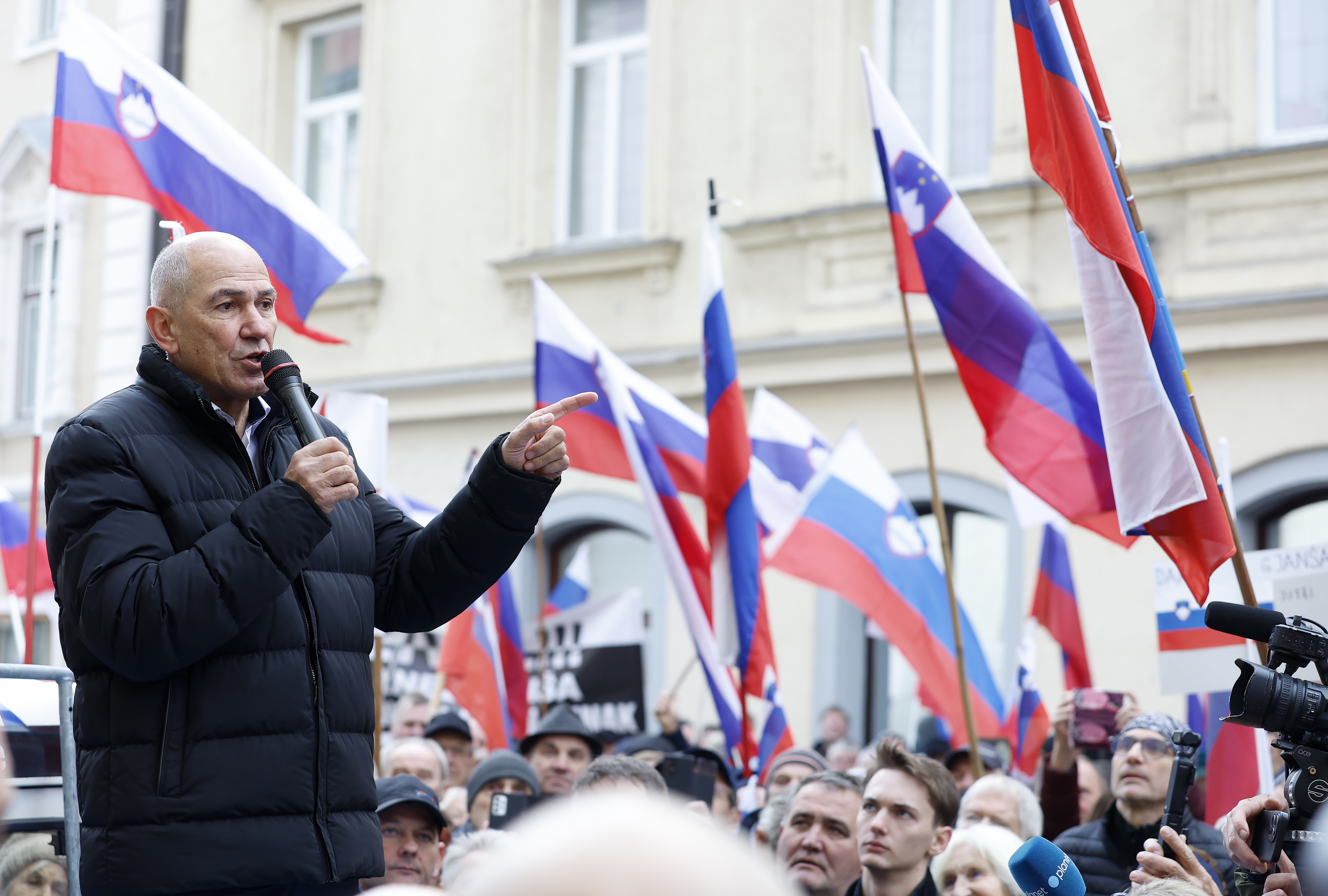 Protest v podporo Janezu Janši