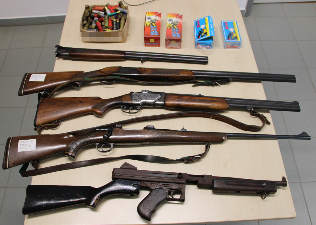 brežice, policija, puške