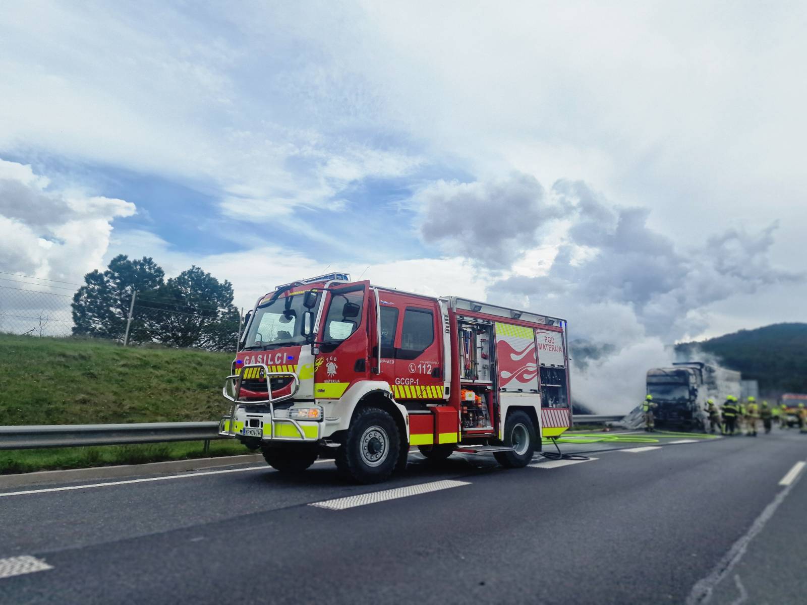 primorka, goreč tovornjak