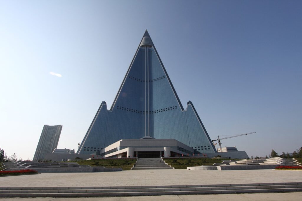 1742979071-Ryugyong-hotel-1024x683.jpg