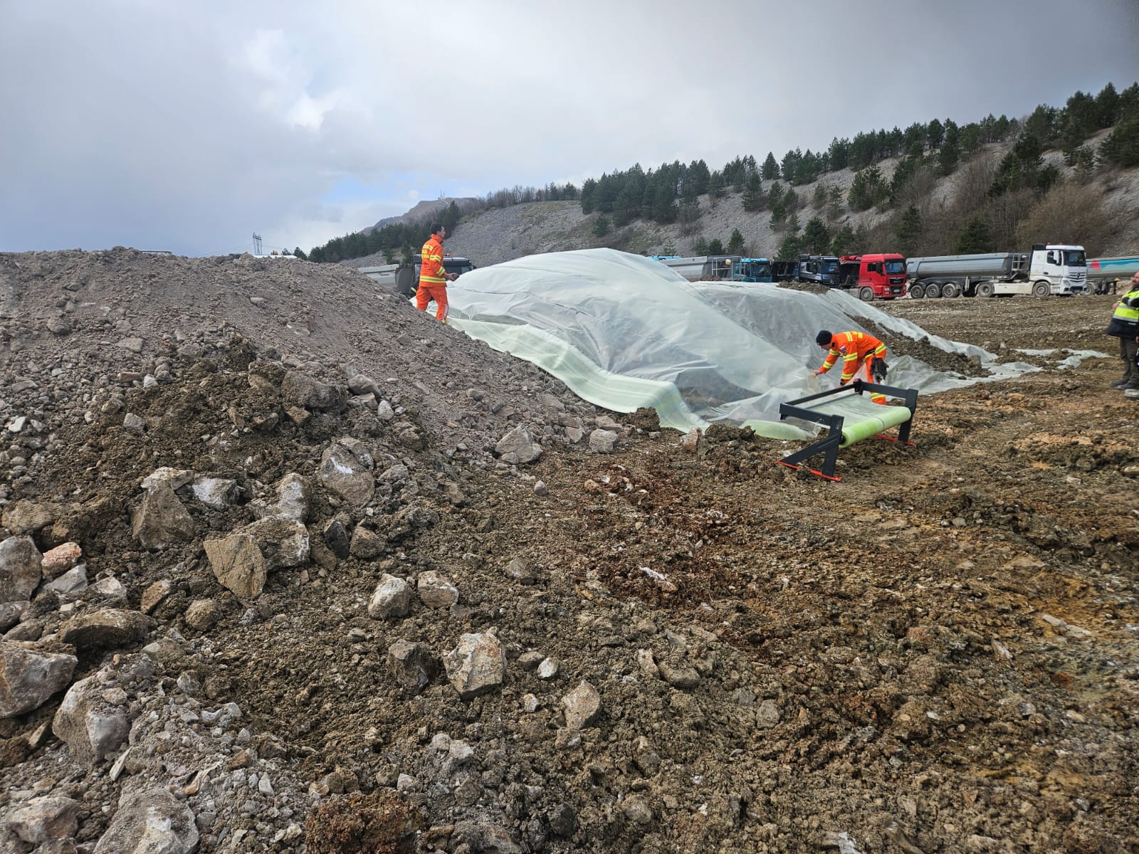 iztek, olje, kamnolom Laže, onsenaženje