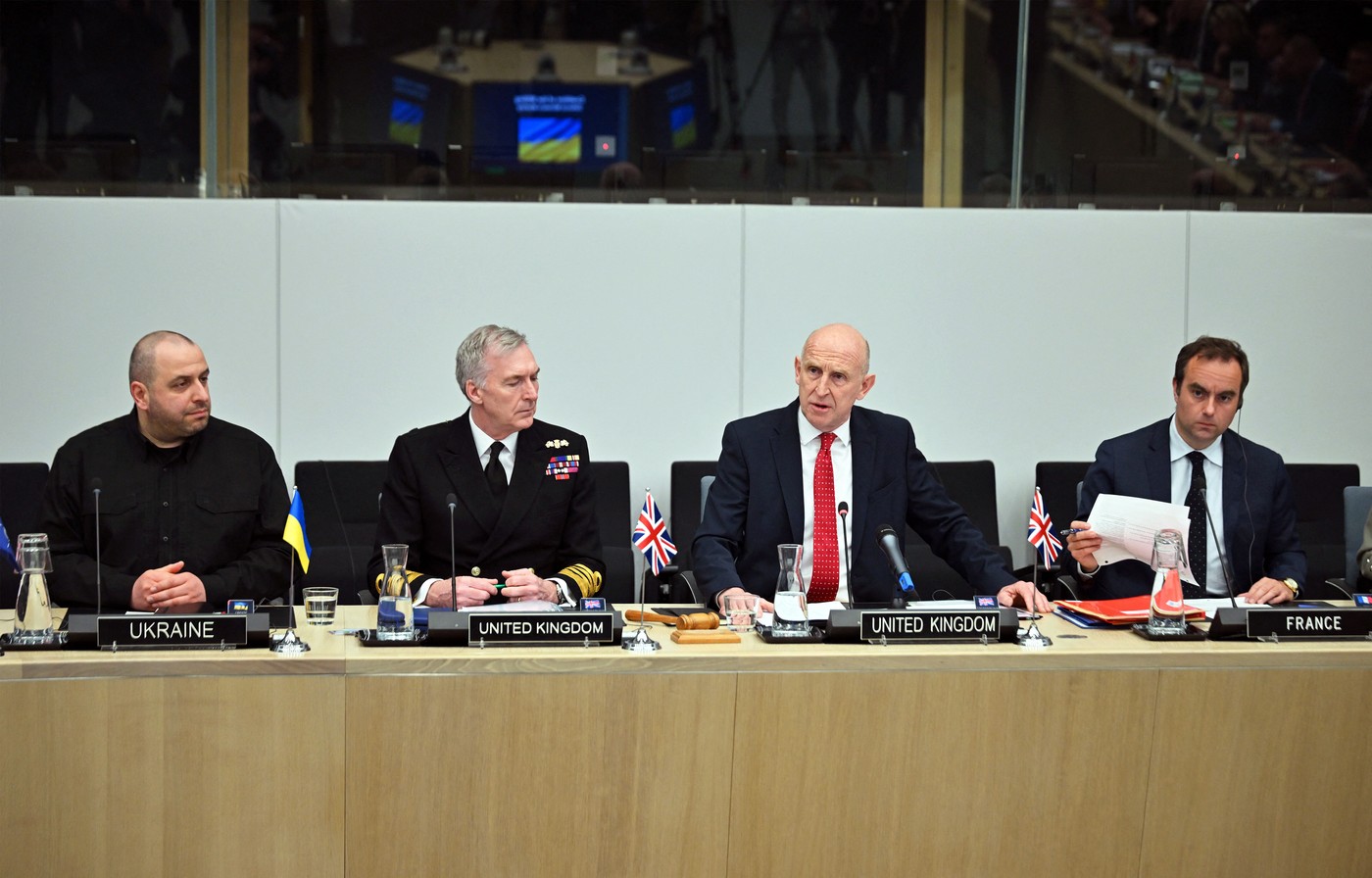 koalicija voljnih, John Healey