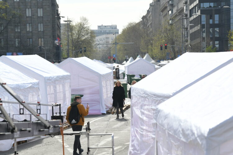 vučić, shod, beograd, šotori