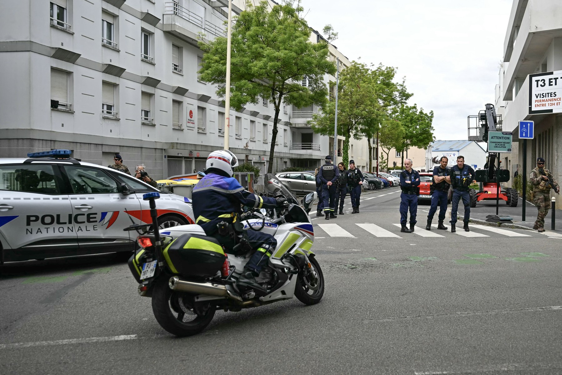 napad, šola, francija