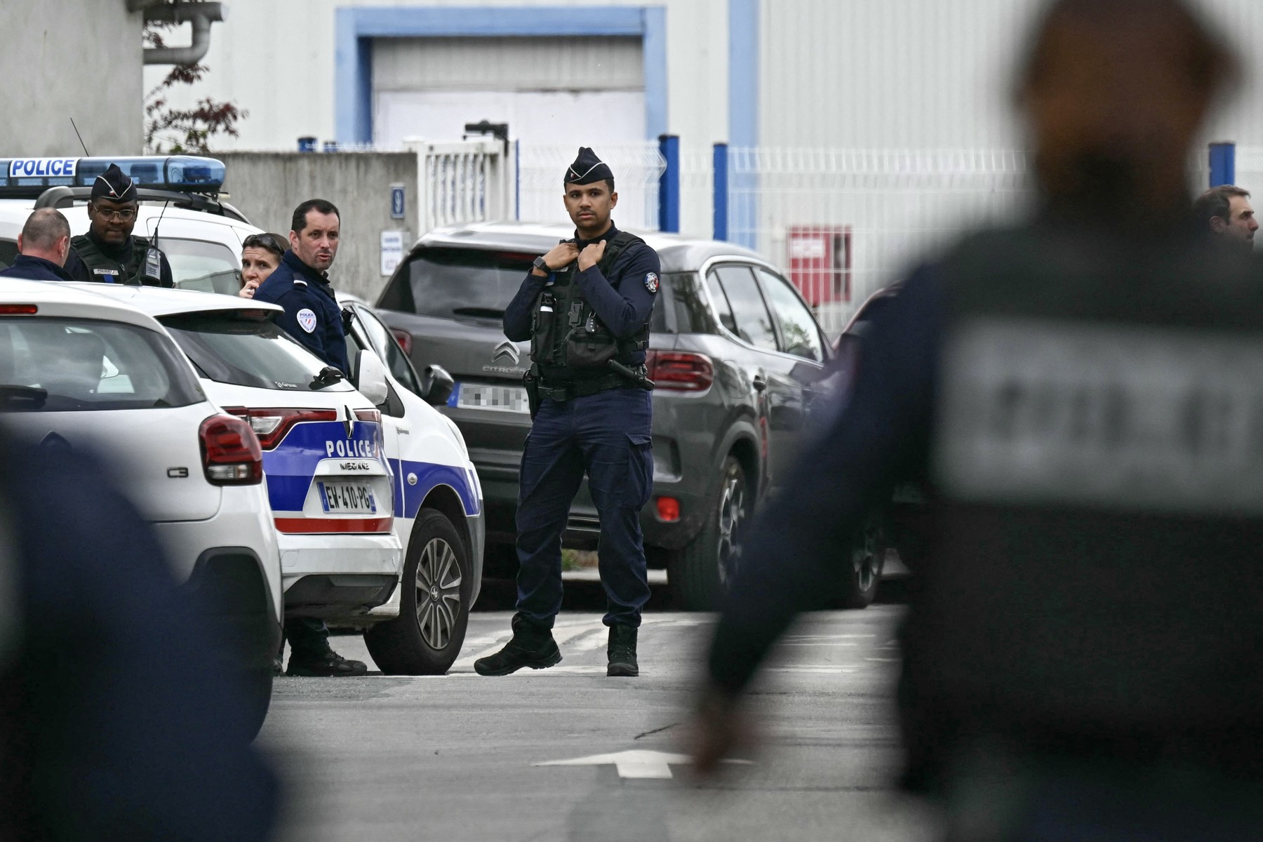 napad, šola, francija