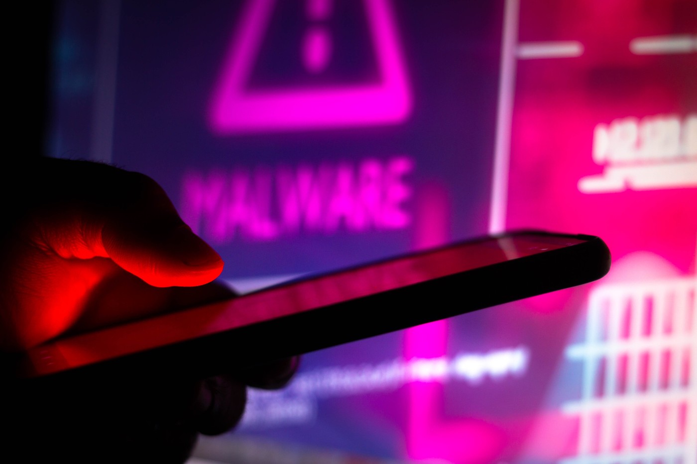 mobilni telefon, zlonamerna programska oprema, malware