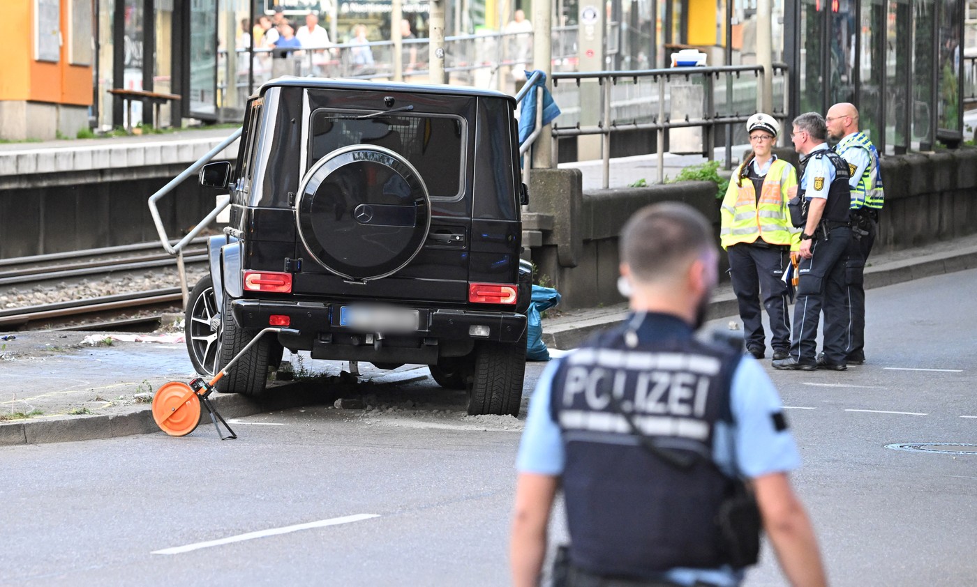 stuttgart, voznik, množica