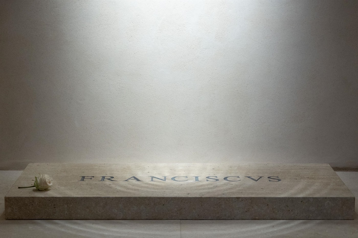 GROBNICA, PAPEŽ, FRANČIŠEK