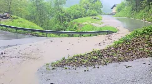 cerkno, plaz, deževje