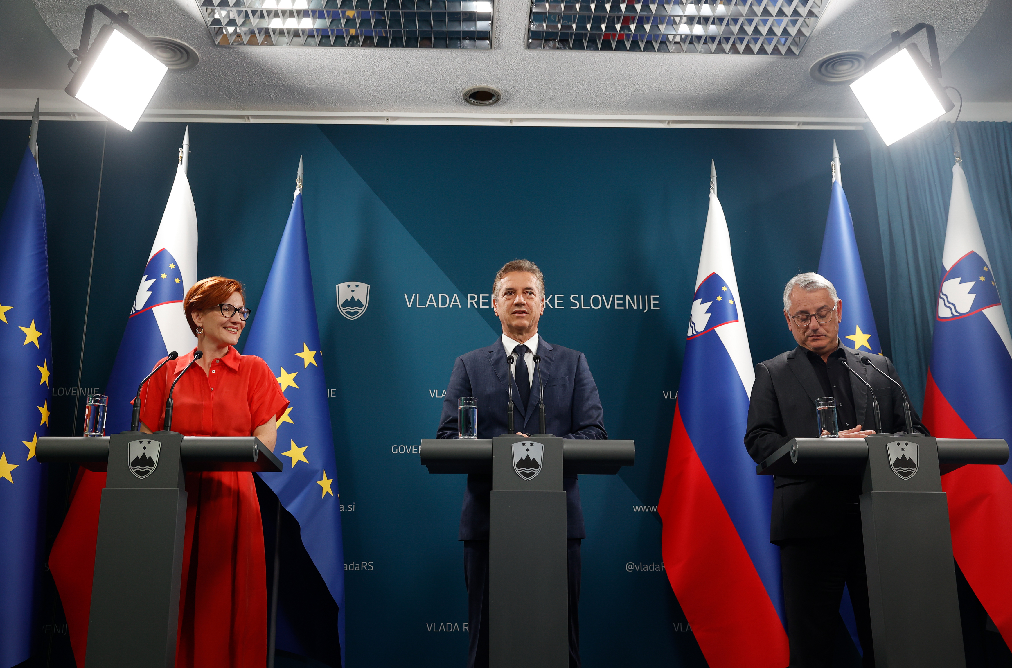 Vlada Roberta Goloba