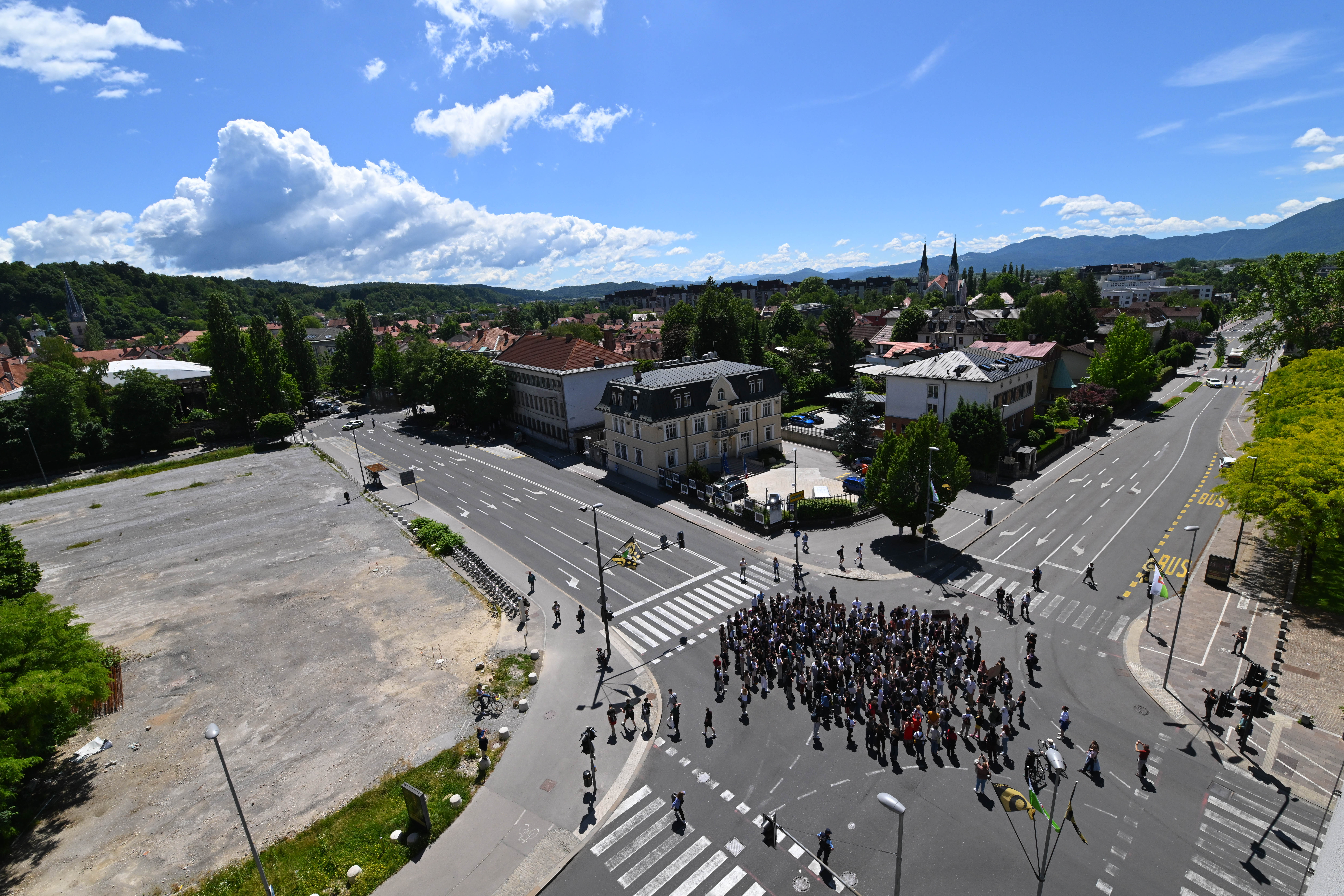 Blokada križišča pri Filozofski fakulteti v Ljubljani
