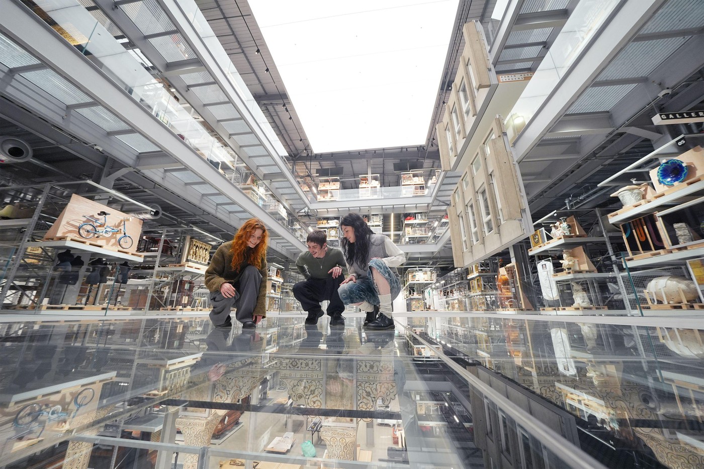 Dvorana zbirk Weston v skladišču V&A East.