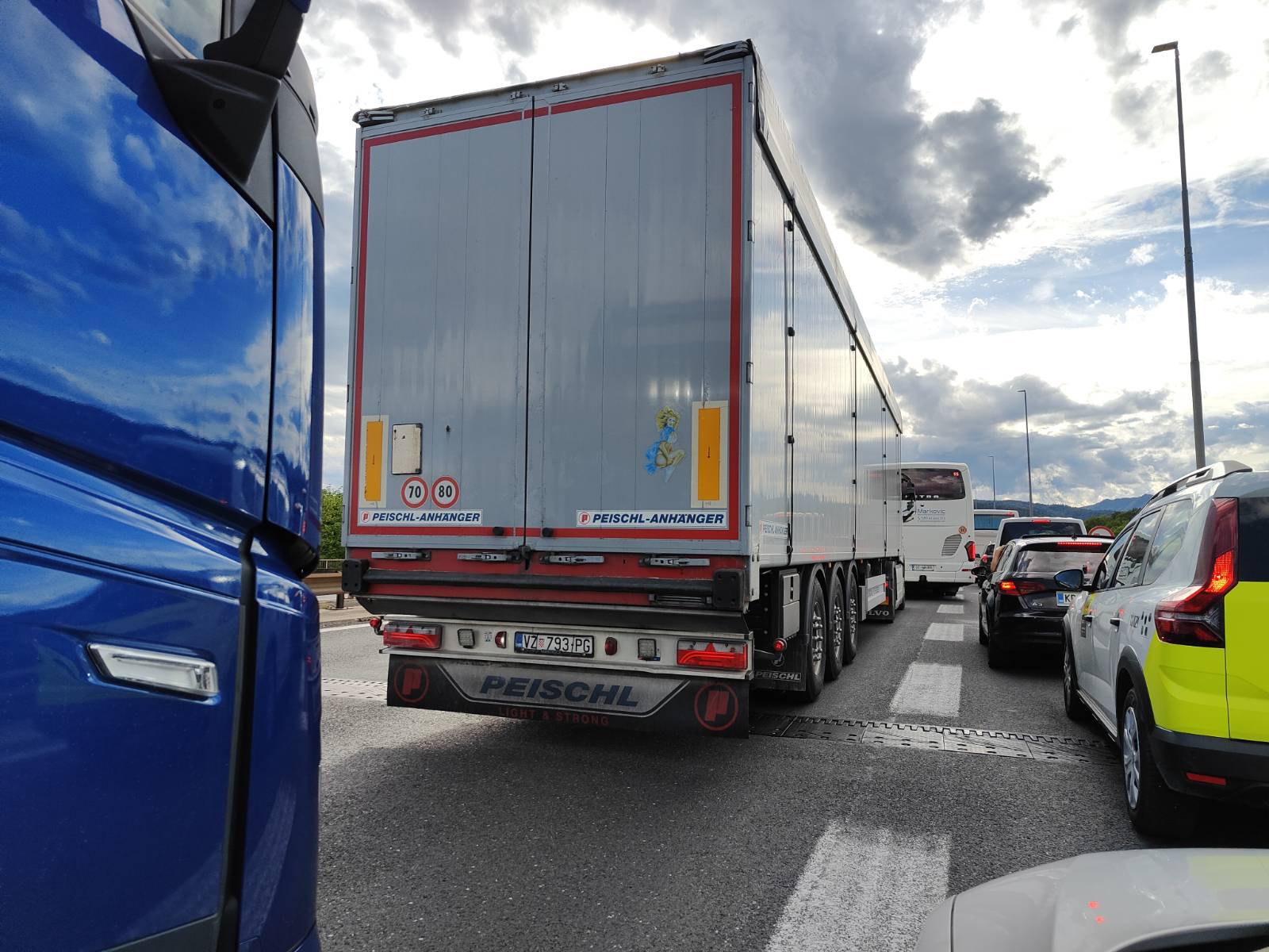 Zastoji na primorski avtocesti