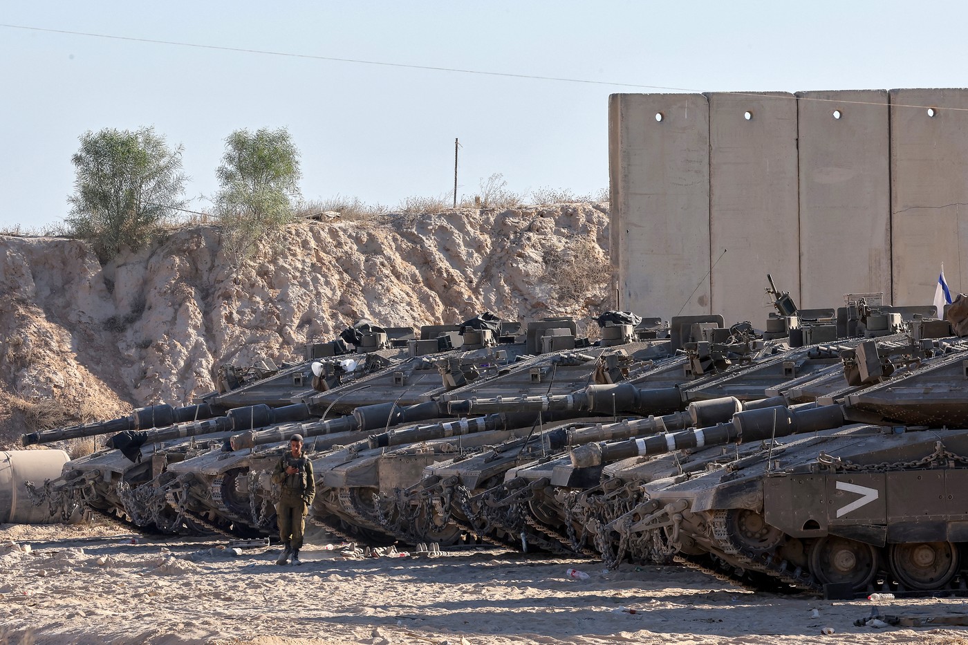 Izraelski tanki na meji z Gazo