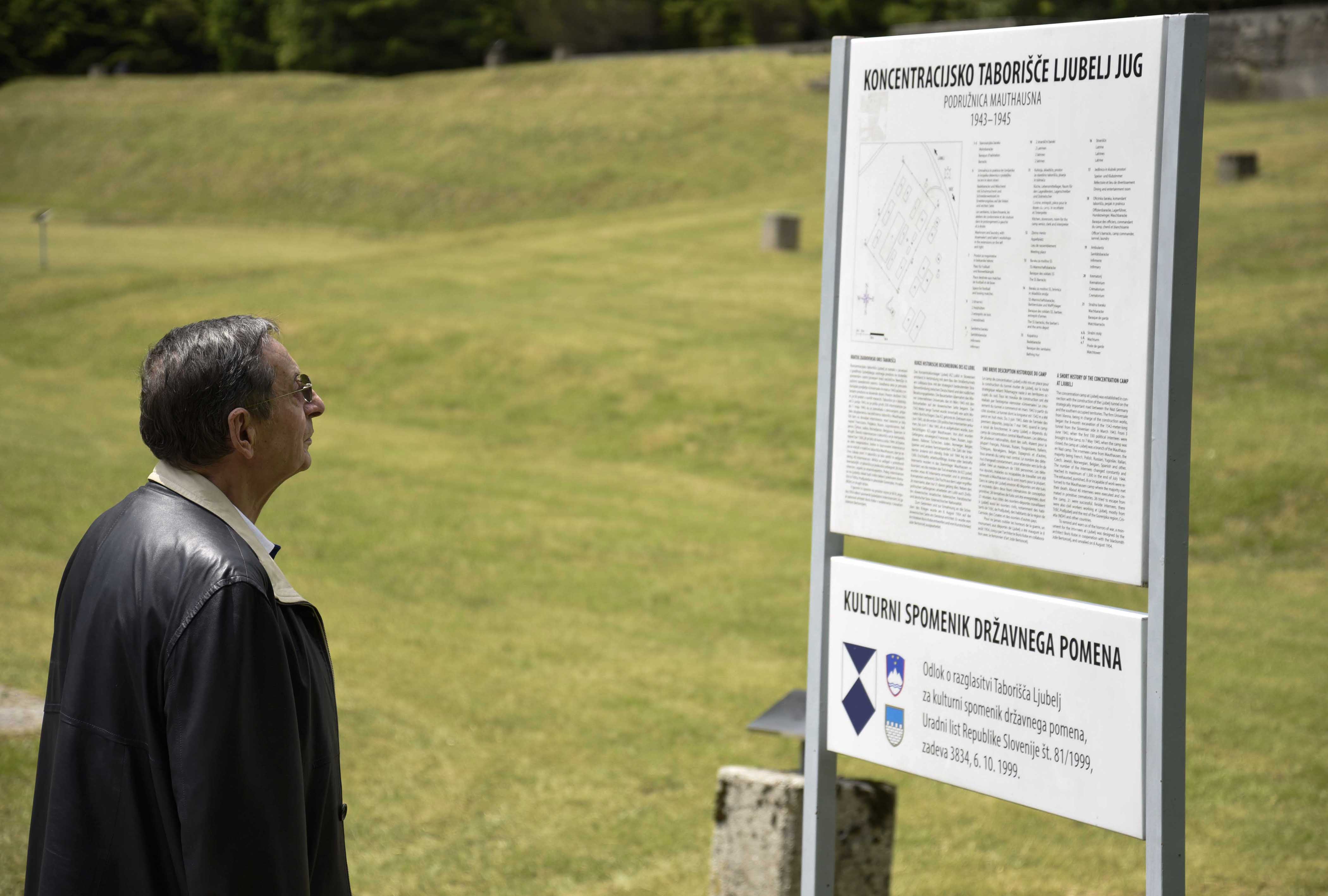 Obeležje v koncentracijskem taborišču Ljubelj