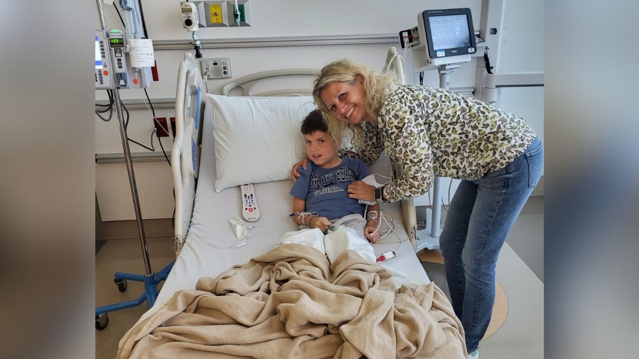 Osemletni Matic je v torek v ZDA prejel zdravljenje z gensko terapijo.