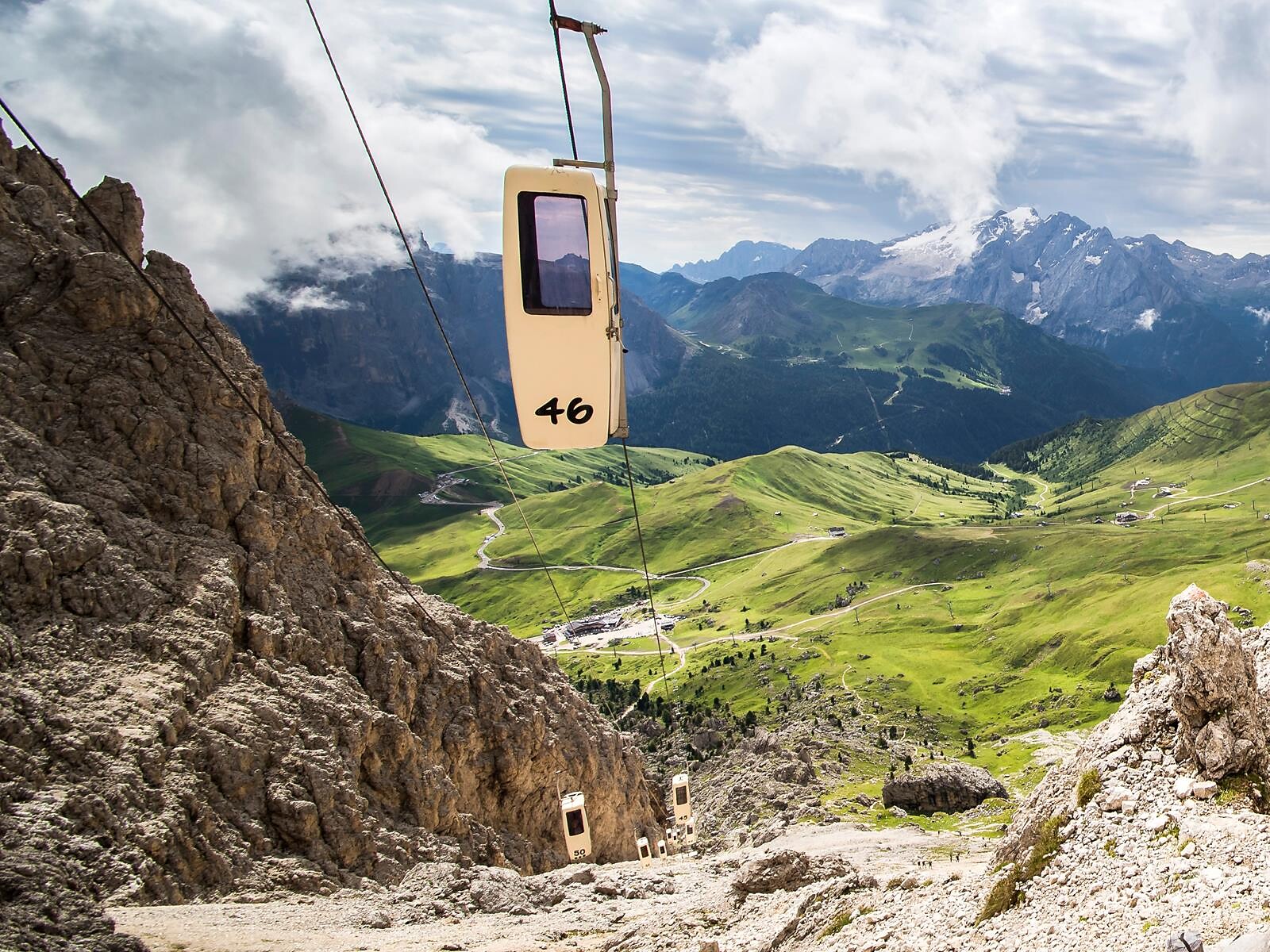 Žičnica "krsta" v Dolomitih