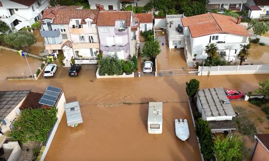 Medulin je dan po hudem neurju pod vodo.