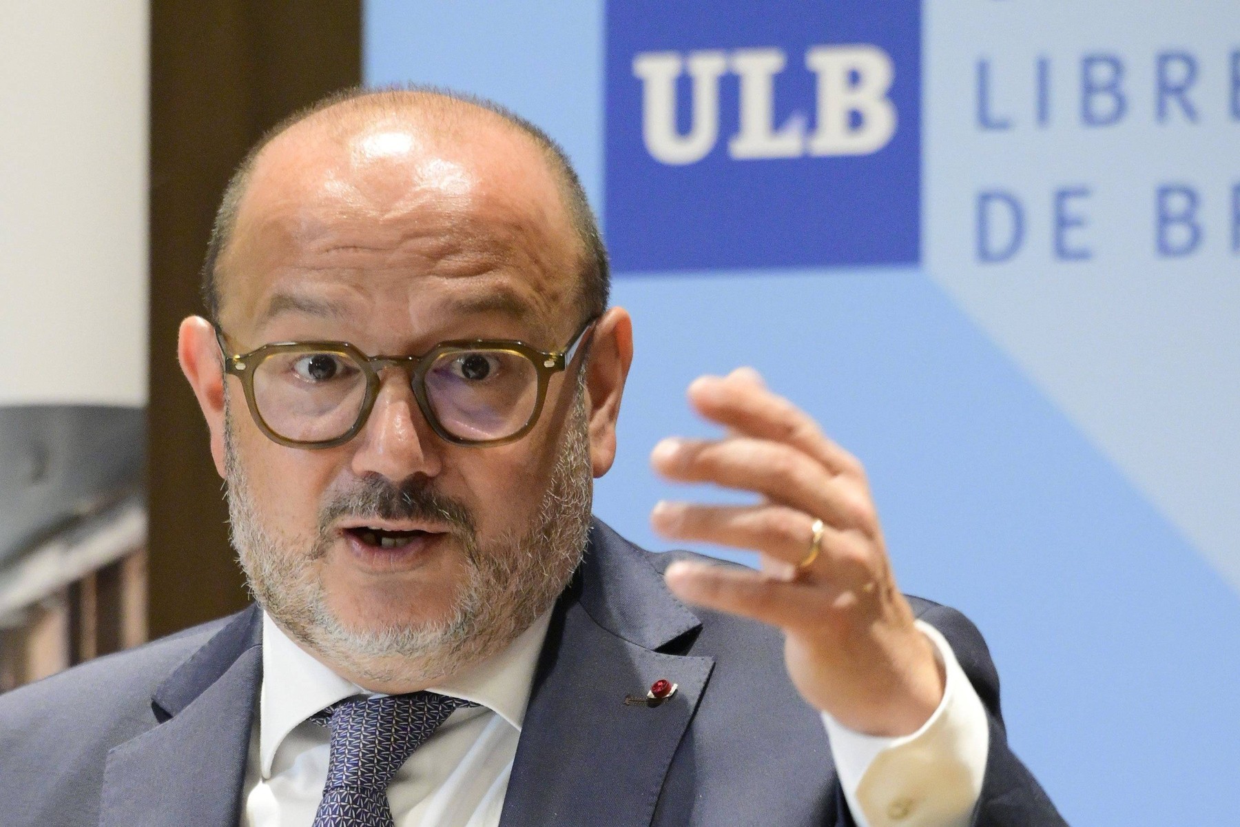 Bernard Quintin, belgijski notranji minister