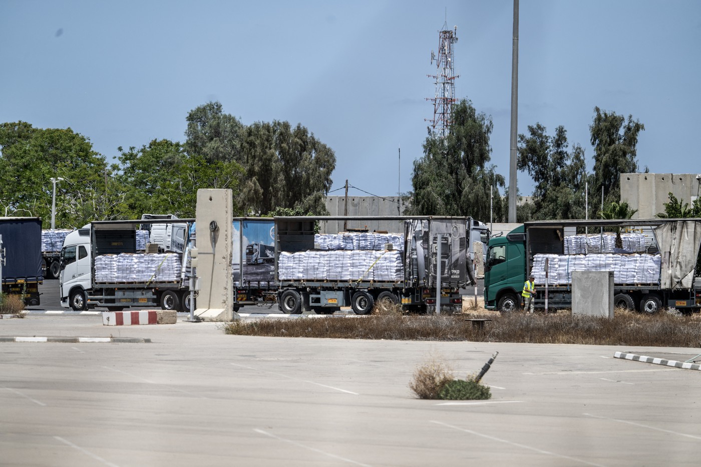 tovornjaki s pomočjo, Gaza